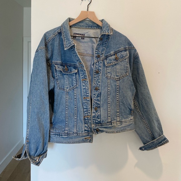 Jackets & Blazers - Vintage denim jacket